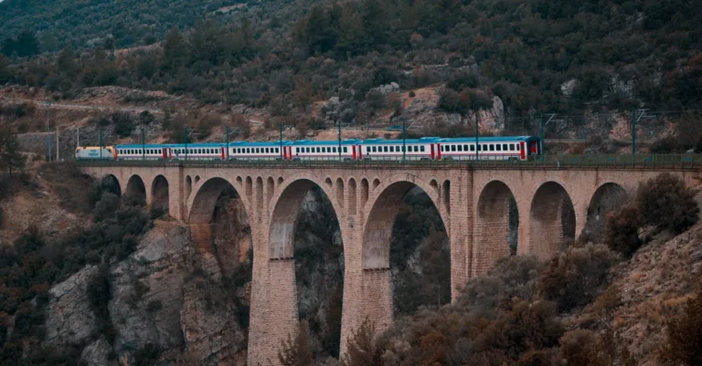 Adana’da Karaisalı’da Ne Yapılır? Varda Köprüsü ve Kapıkaya Kanyonu Günübirlik Rota