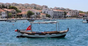 Ayvalık’ta Nerede Kalınır: Cunda mı Ayvalık Merkez mi?