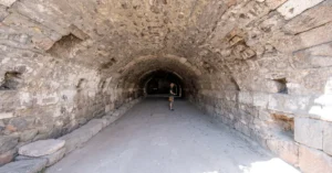 Hatay’da Titus Tüneli ve Beşikli Mağara Nasıl Gezilir? Samandağ İçin Yürüyüş Rotası