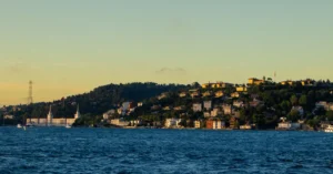 İstanbul’da Ücretsiz Boğaz Manzarası Nerede İzlenir? Avrupa ve Anadolu Yakası Rota Rehberi
