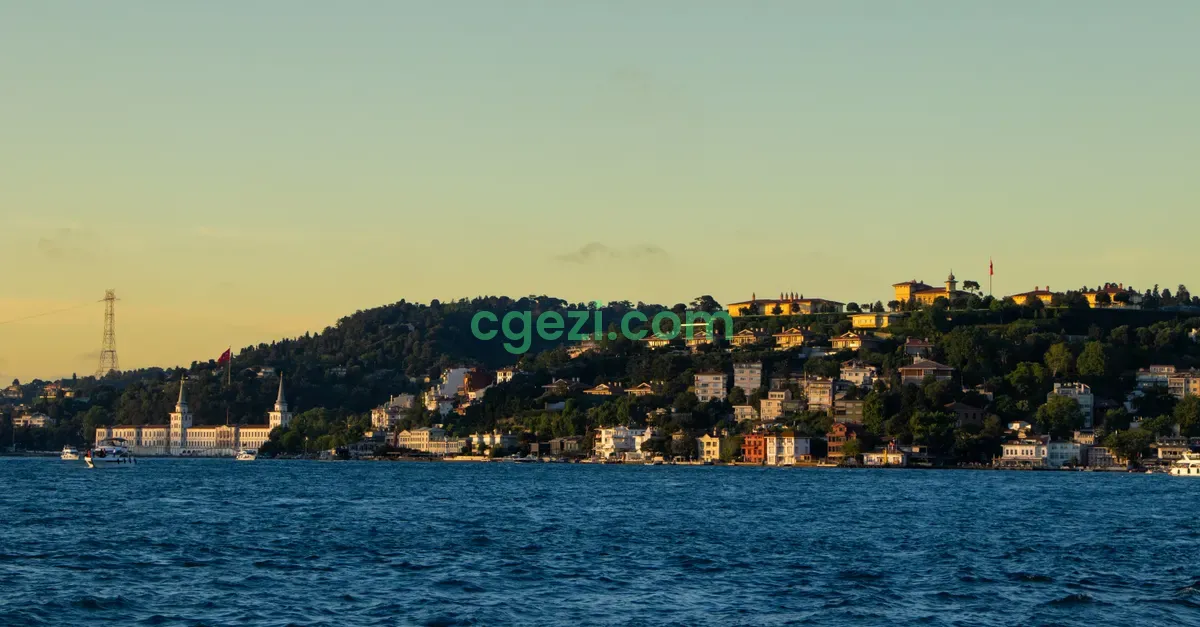 İstanbul’da Ücretsiz Boğaz Manzarası Nerede İzlenir? Avrupa ve Anadolu Yakası Rota Rehberi