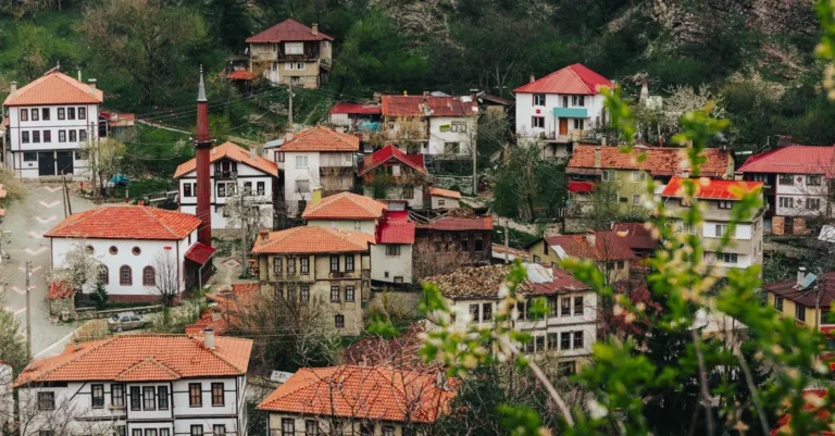 Mudurnu mu Göynük mü? Tarihi Doku, Gezi Süresi ve Hafta Sonu Tercihine Göre Bolu Karşılaştırması