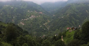 Rize’de Çamlıhemşin’de 2 Günde Ne Yapılır? Fırtına Vadisi, Zilkale ve Yayla Rotası