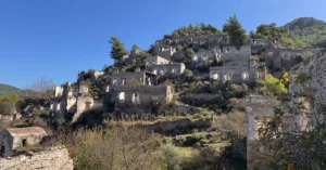 Vakıflı Köyü ve Titus Tüneli Aynı Gün Gezilir mi? Samandağ İçin Rota ve Ulaşım Planı
