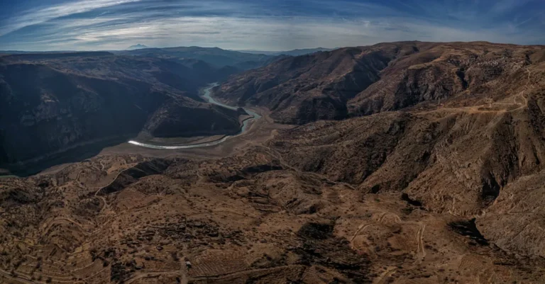 Arapapıştı Kanyonu Tekne Turu Olmadan Gezilir mi? Kara Seyir Noktaları ve Ulaşım Planı