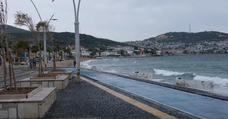 Foça’da Nerede Kalınır? Eski Foça, Yeni Foça ve Kozbükü Arasında Konaklama Seçimi