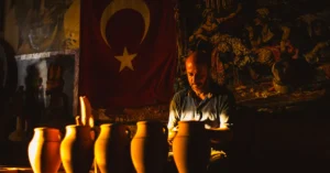Karacasu’da Seramik Alışverişi Nerede Yapılır? Atölyeler ve Afrodisias İçin Gezi Planı