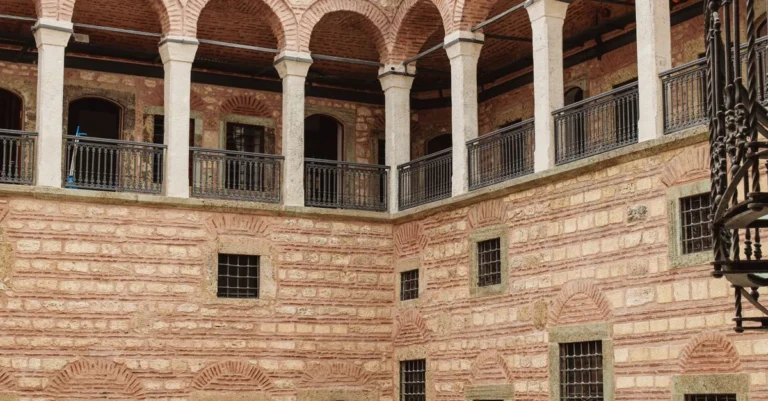 Payas Kalesi ve Sokullu Mehmet Paşa Külliyesi Aynı Gün Nasıl Gezilir? Yarım Günlük Tarih Rotası