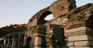 Şar Antik Kenti’ne Nasıl Gidilir? Tufanbeyli’den Ulaşım, Otopark ve Gezi Sırası