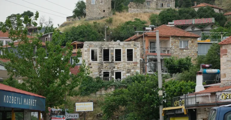 Ormana Köyü ve Altınbeşik Mağarası Aynı Gün Gezilir mi? İbradı’dan Rota Planı