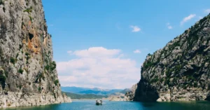 Şahinkaya Kanyonu’na Nasıl Gidilir? Tekne Turu, Araç Yolu ve Süre Planı